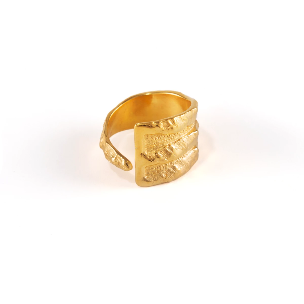 Alisachne Gold Ring