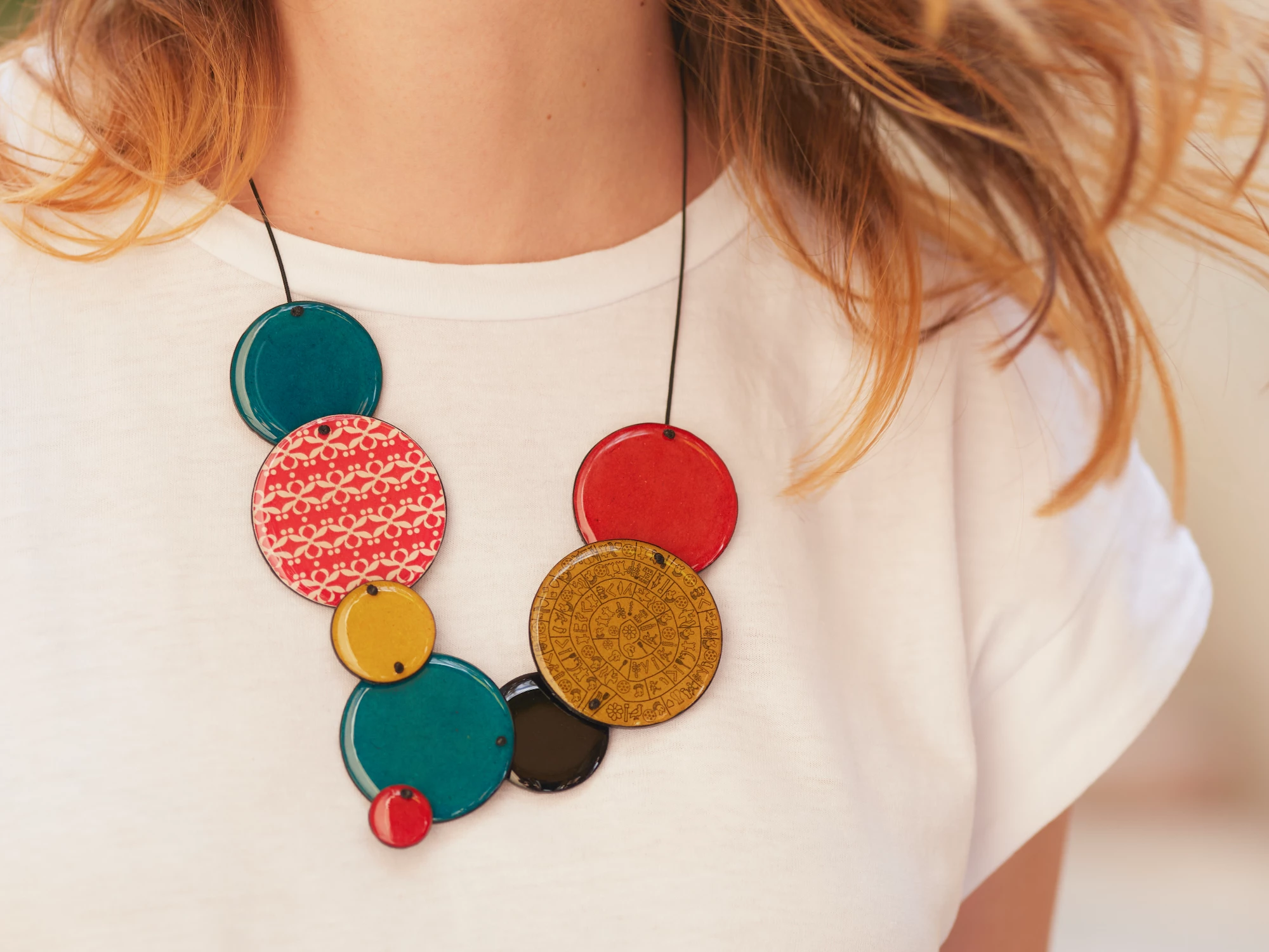 NECKLACES SYNTHSIS OF CIRCLES