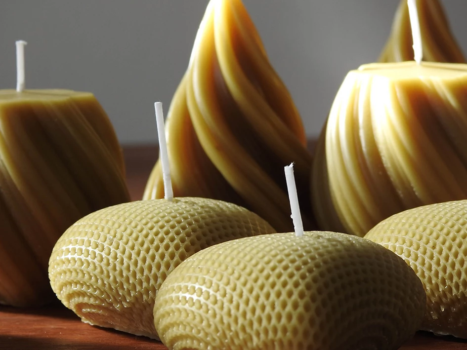 100% Beeswax Candle 
Επιτραπέζιο κερί από 100% κερί μέλισσας