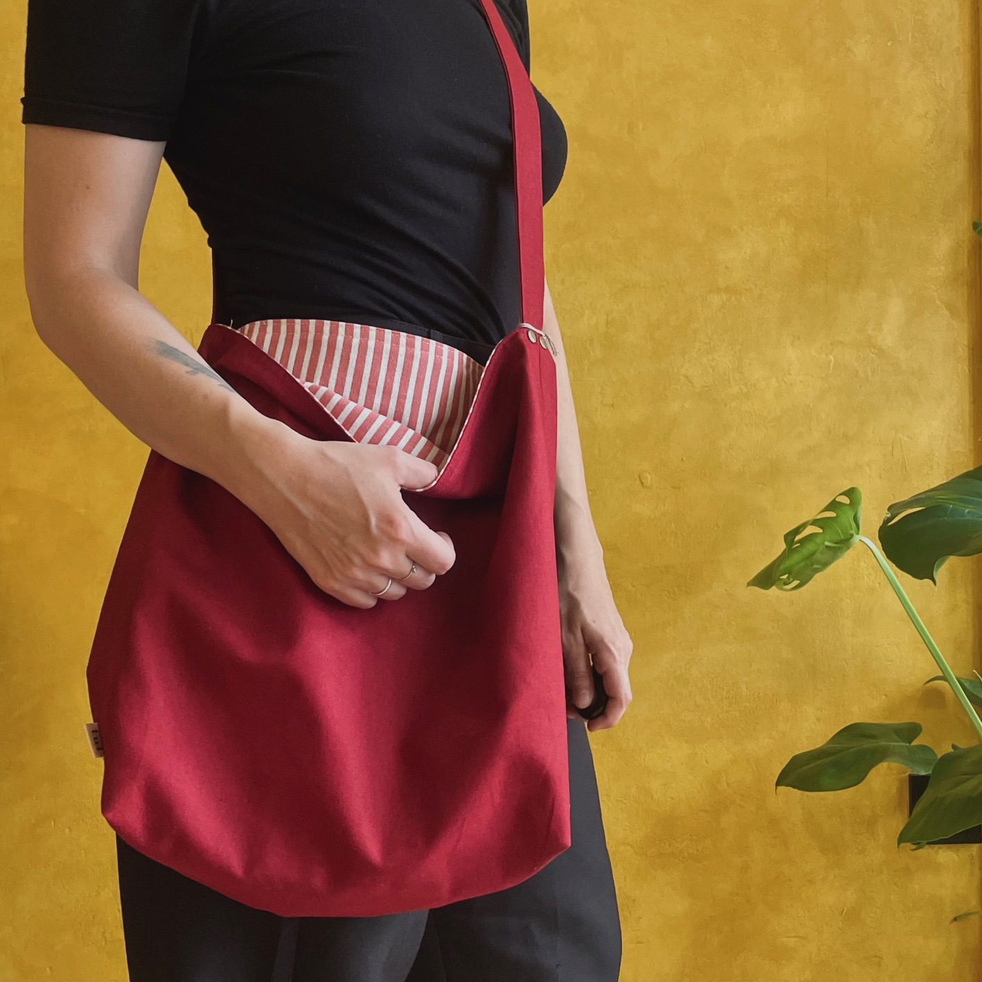 Double sided tote