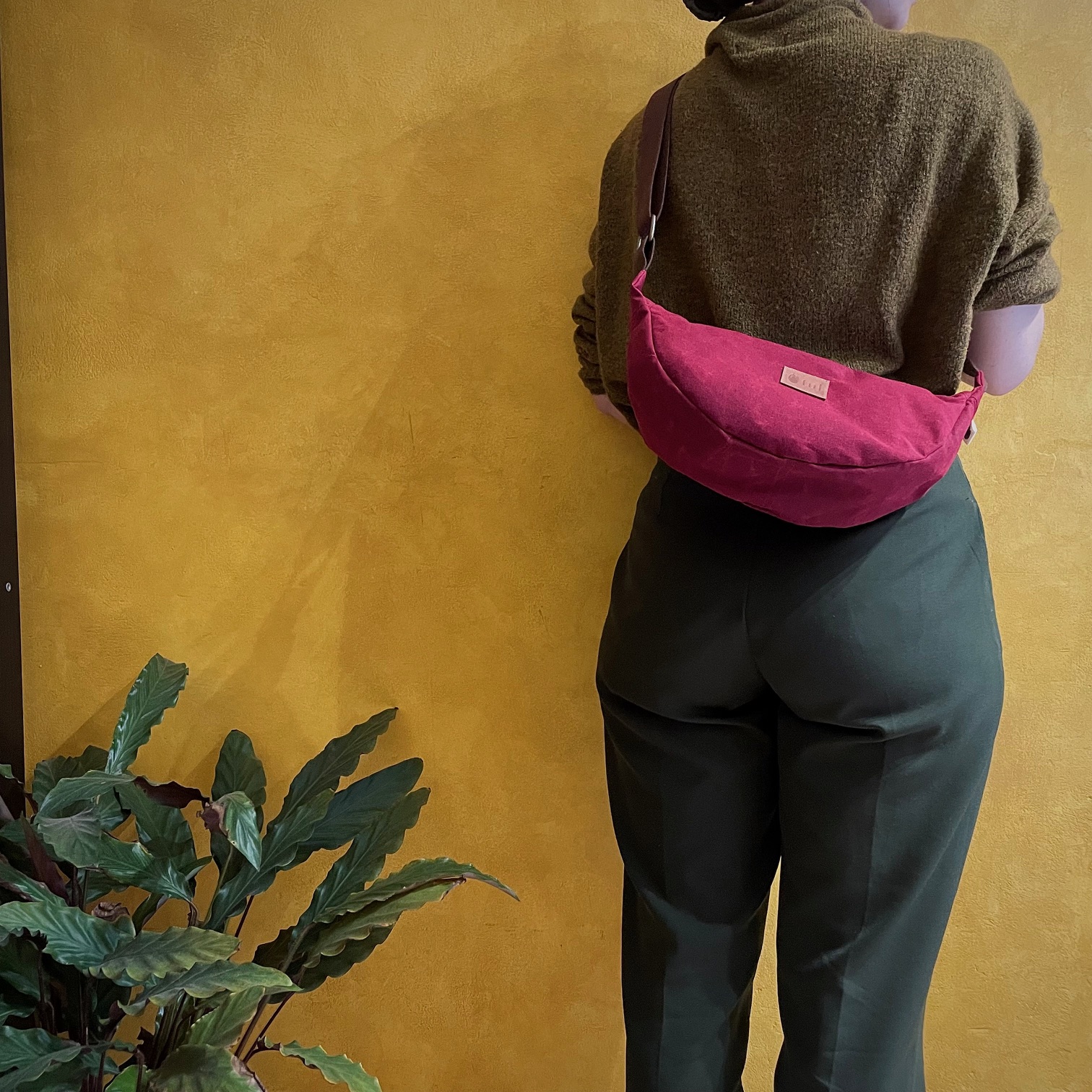 Hobo bag small κερωμένο κόκκινο σκούρο
