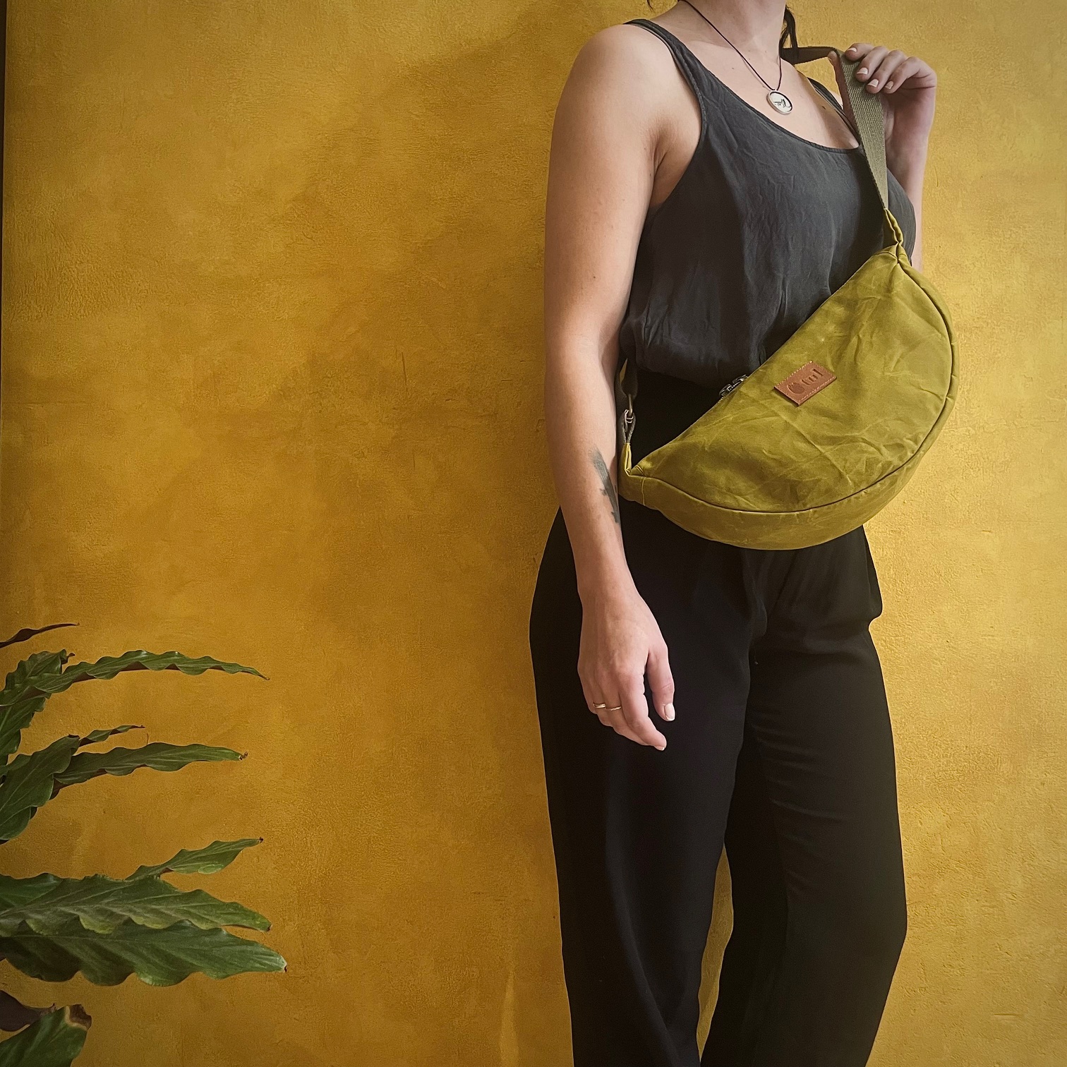 Hobo bag small Μουσταρδί 