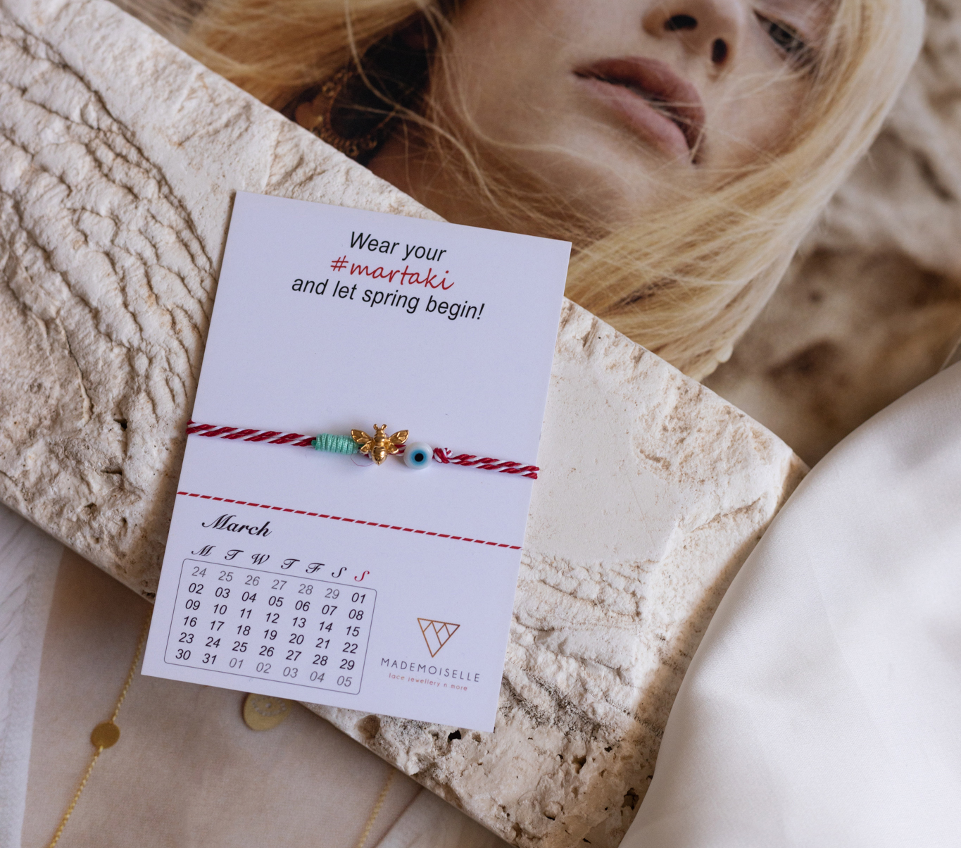 Βραχιόλι Μάρτης Μέλισσα – Χειροποίητο Μαρτάκι