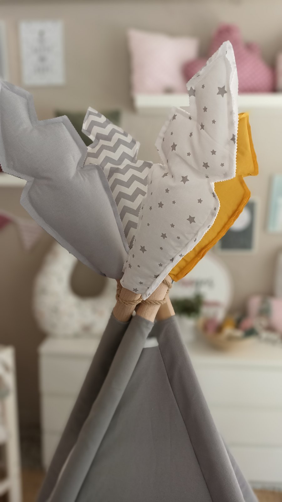 Χειροποίητη ινδιάνικη σκηνή (teepee)