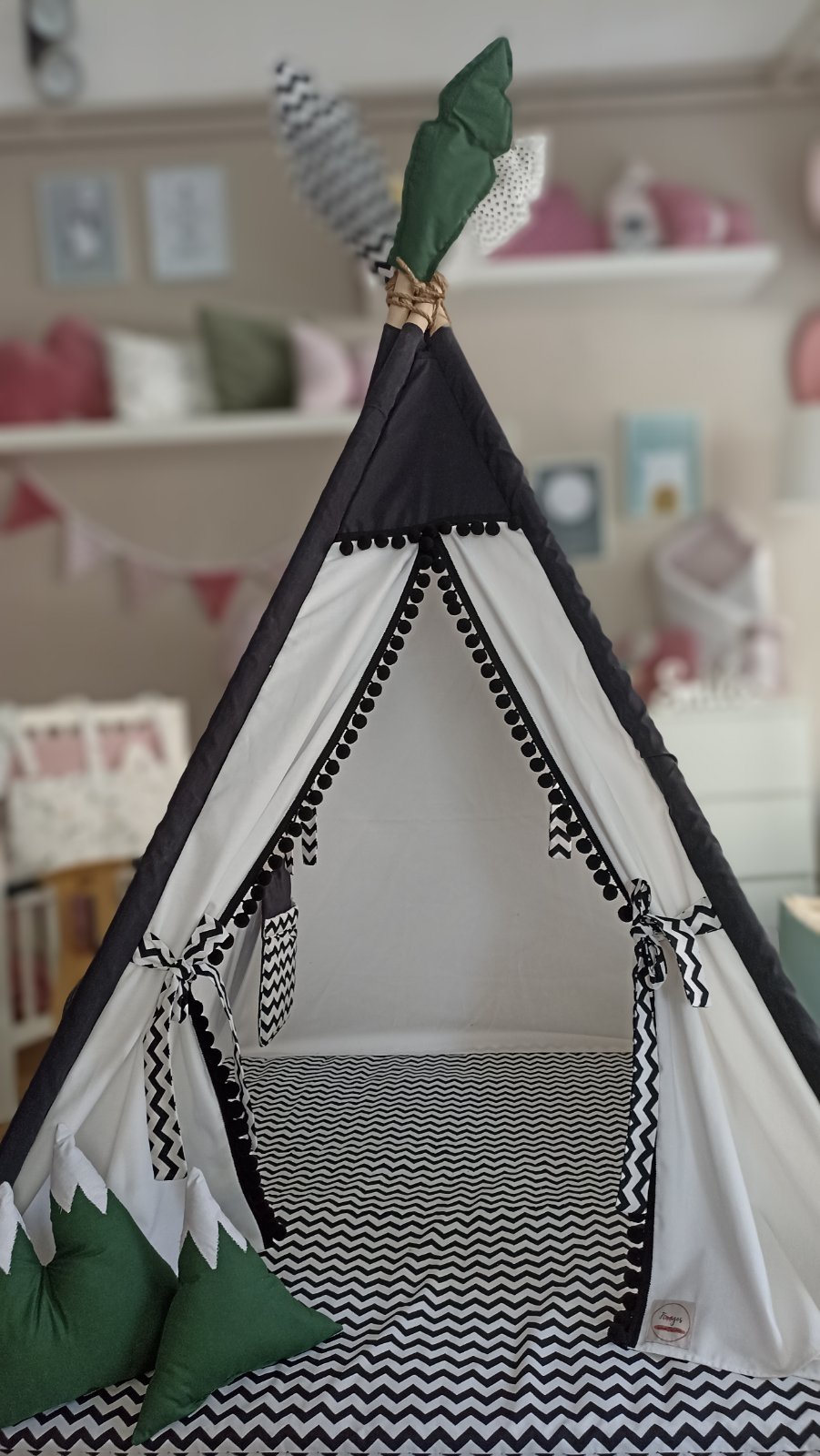 Xειροποίητη ινδιάνικη σκηνή (teepee)