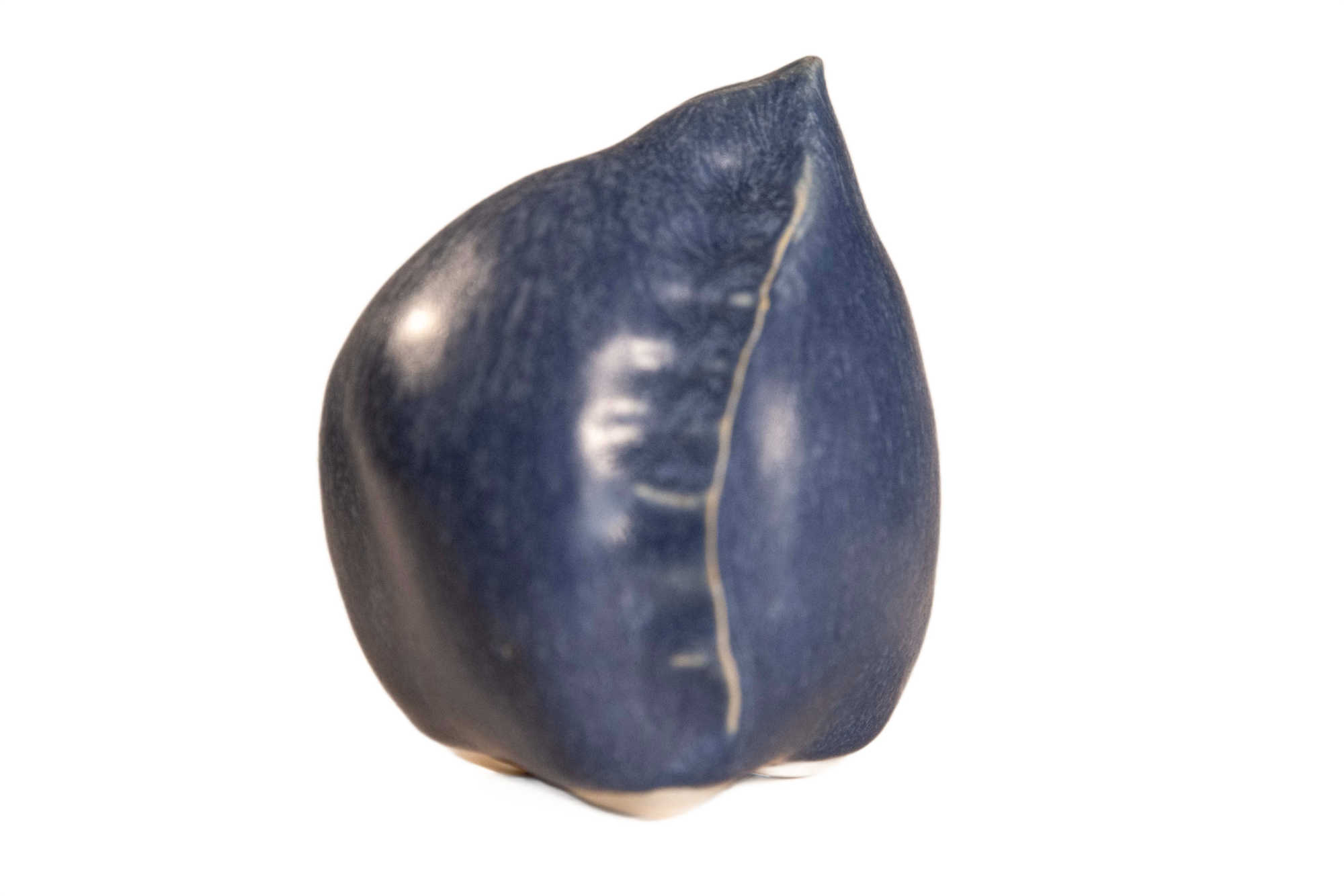 Fruit // Slipcast // Ornamental - Utilitary ceramics // Stoneware - Porcelain