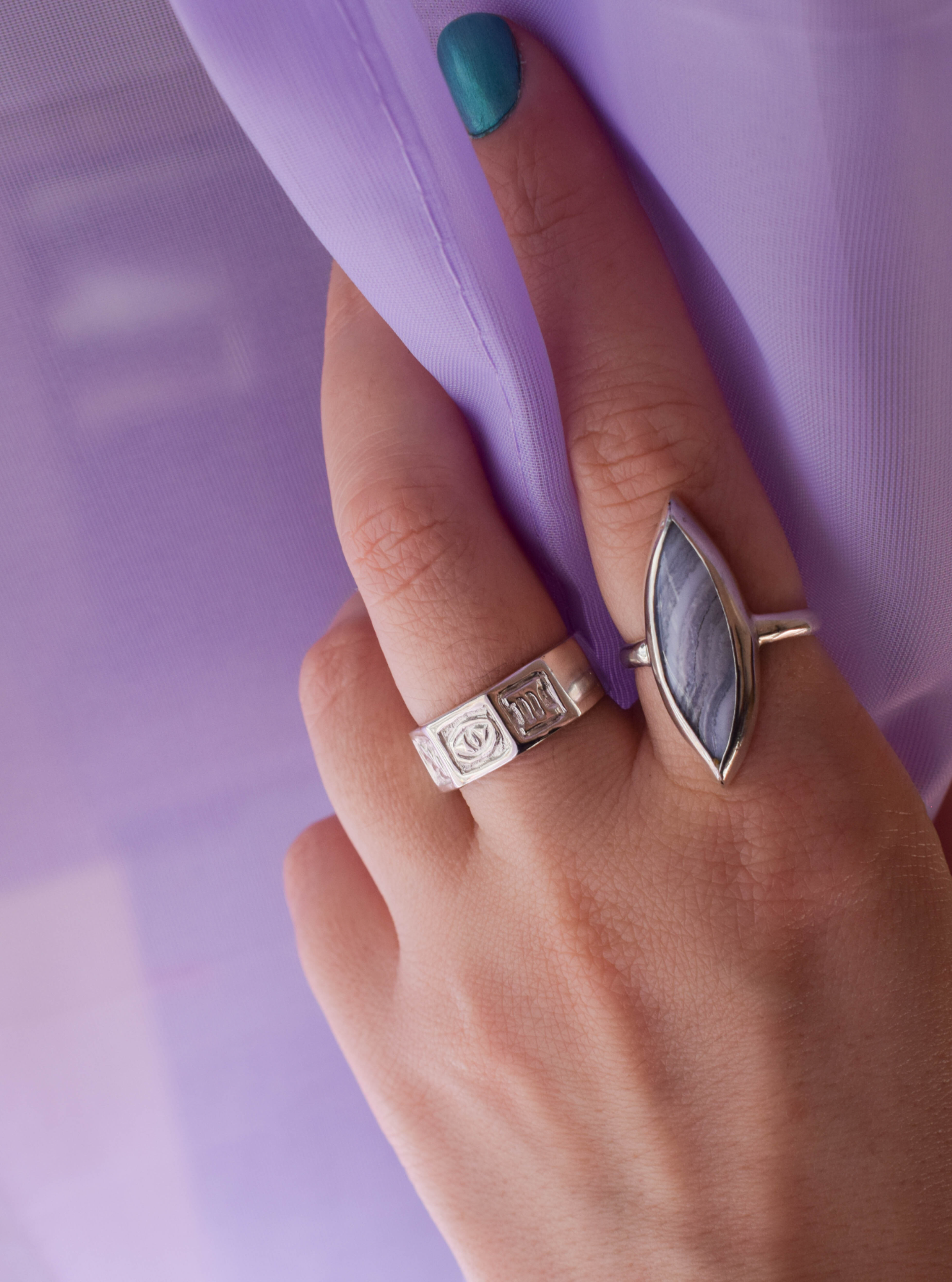 Simple band ring with an evil eye