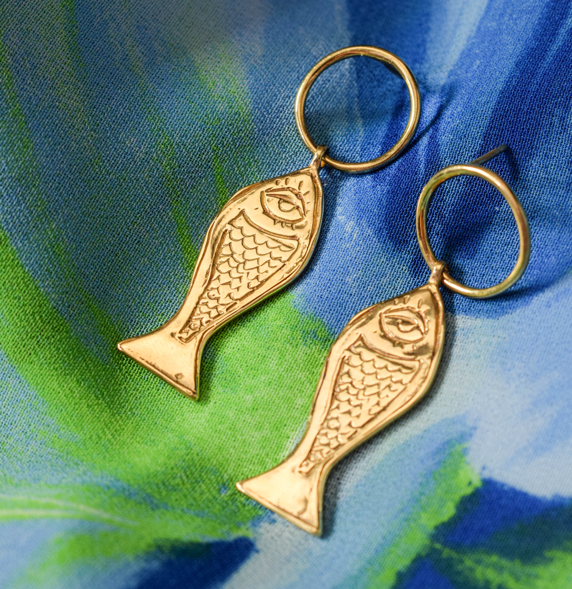 Fish dangle earrings