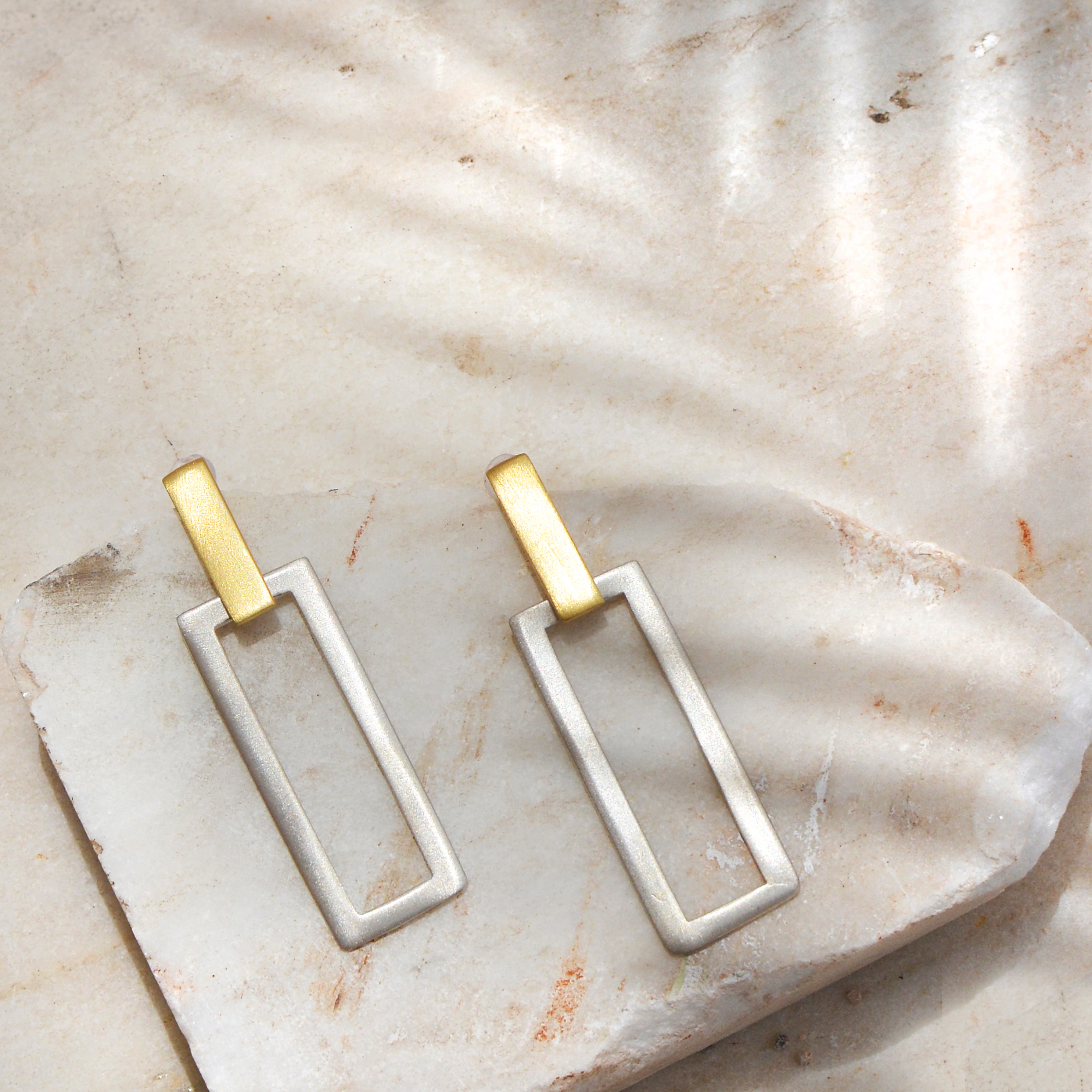 Σκουλαρίκια ορθογώνια μικρό - μεγάλο.