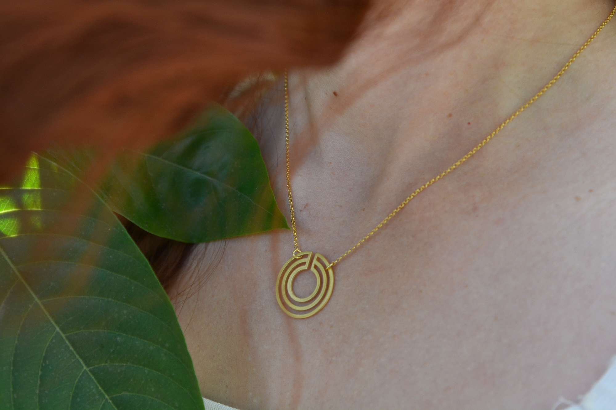 Κολιέ με Γεωμετρικό Κύκλο.