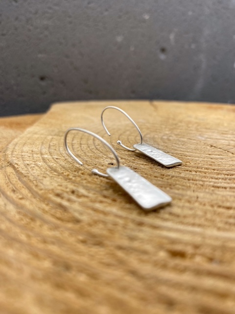 Raw dangle earrings