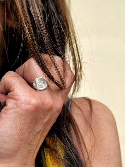 Raw signet ring