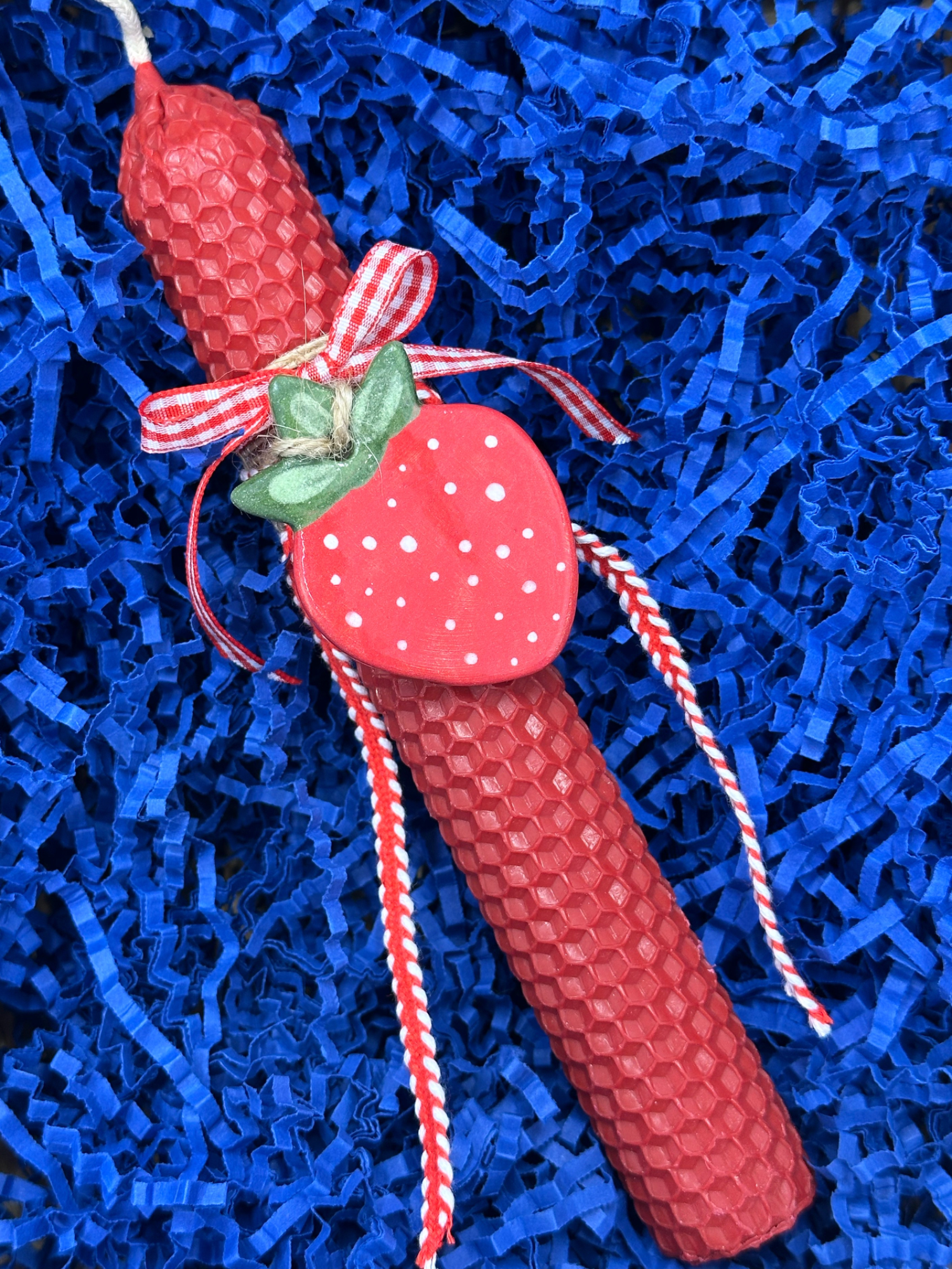 Χειροποίητες λαμπάδες από μελισσοκέρι και κεραμικά στοιχεία!!🍓