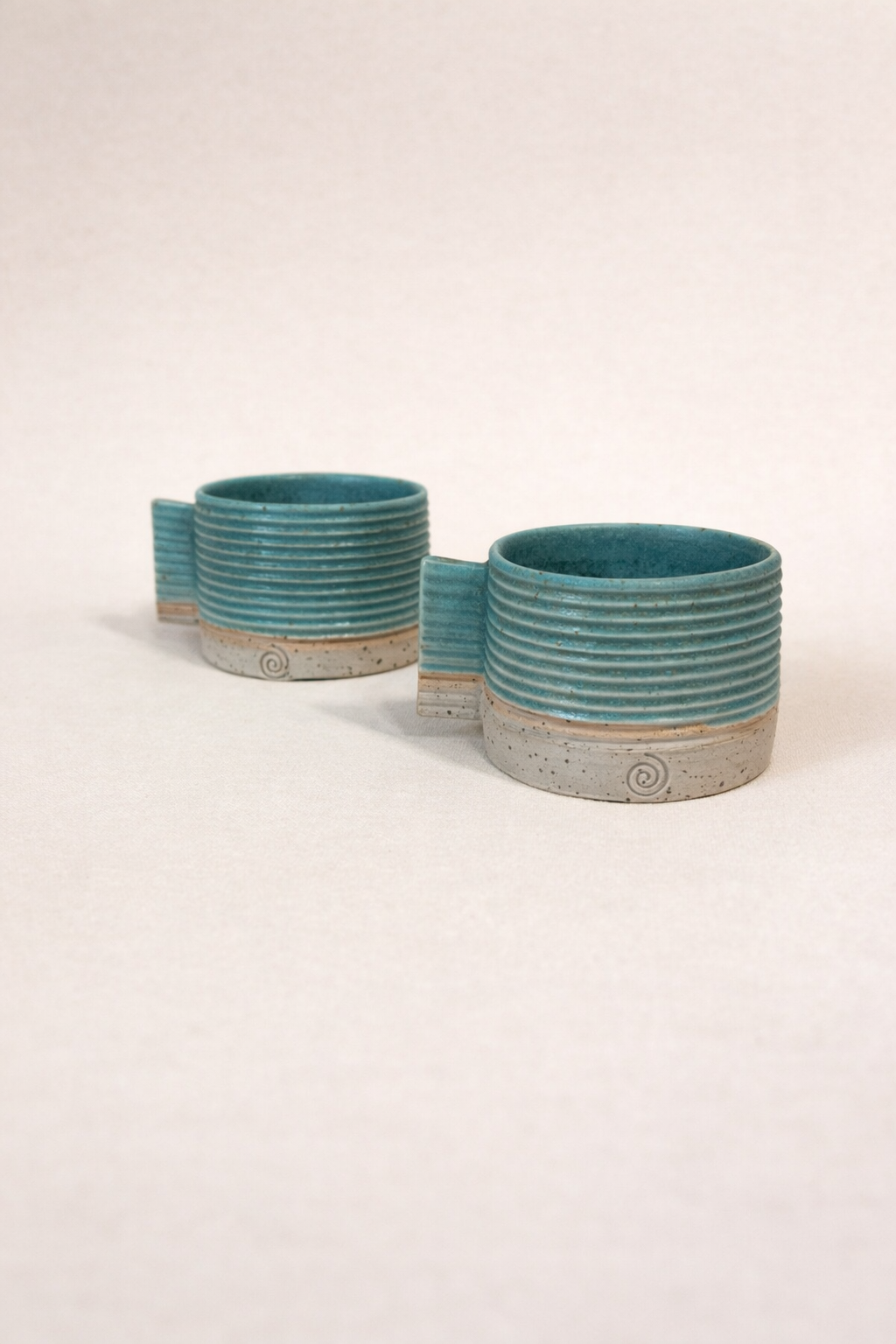 Lines Turquoise Cup
