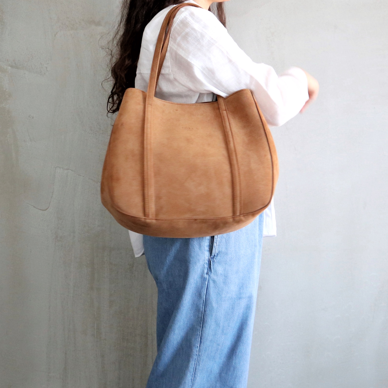 Perou, Suede Leather Bag