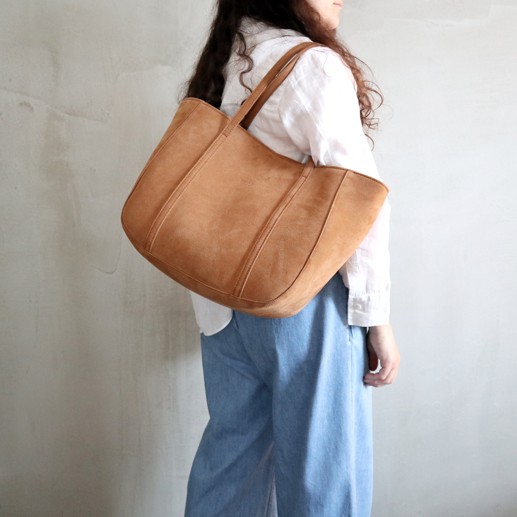 Perou, Suede Leather Bag