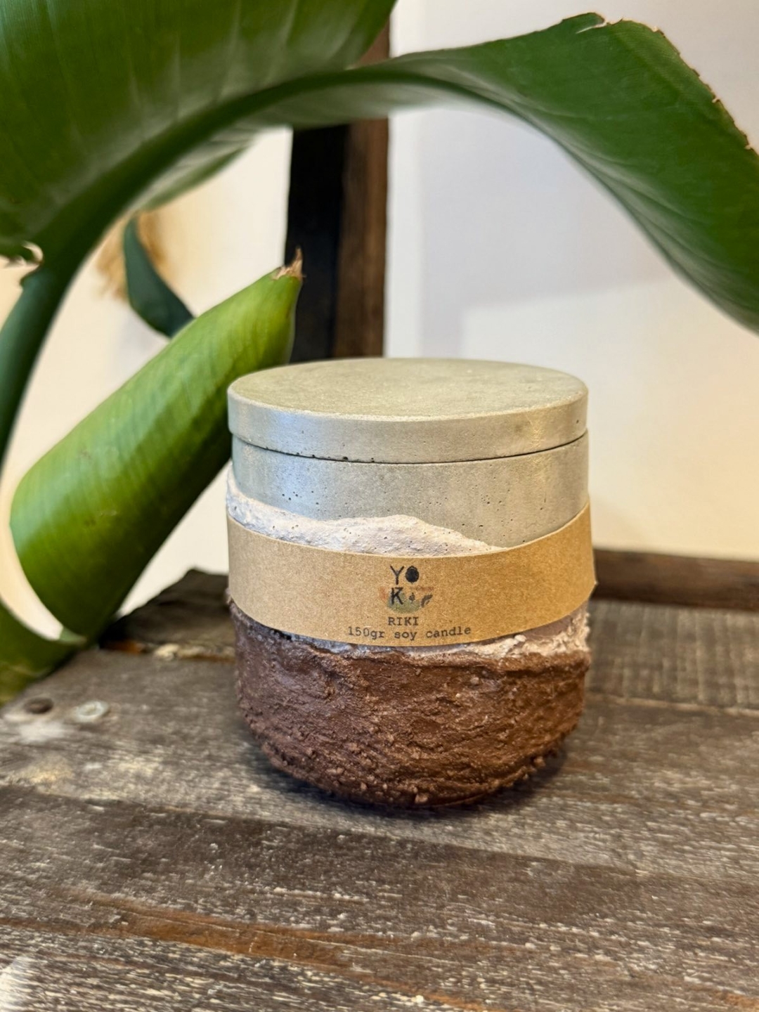 Riki Earth Texture Brown Soy Candle