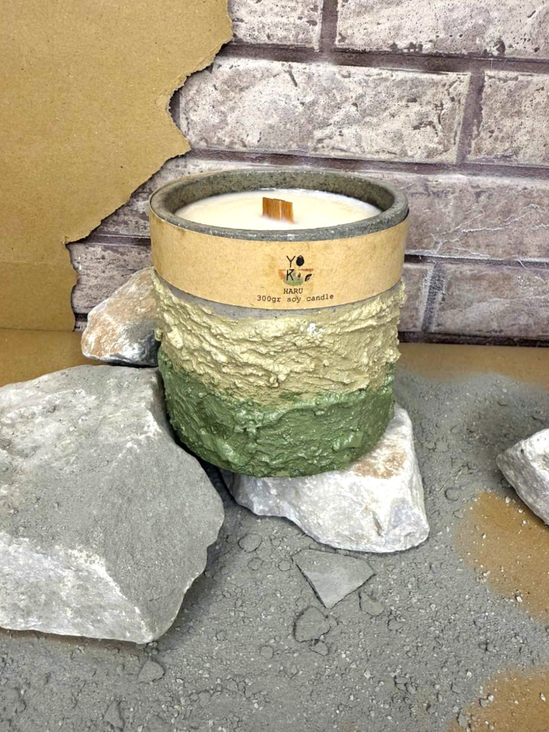  Haru Earth Texture Green Soy Candle