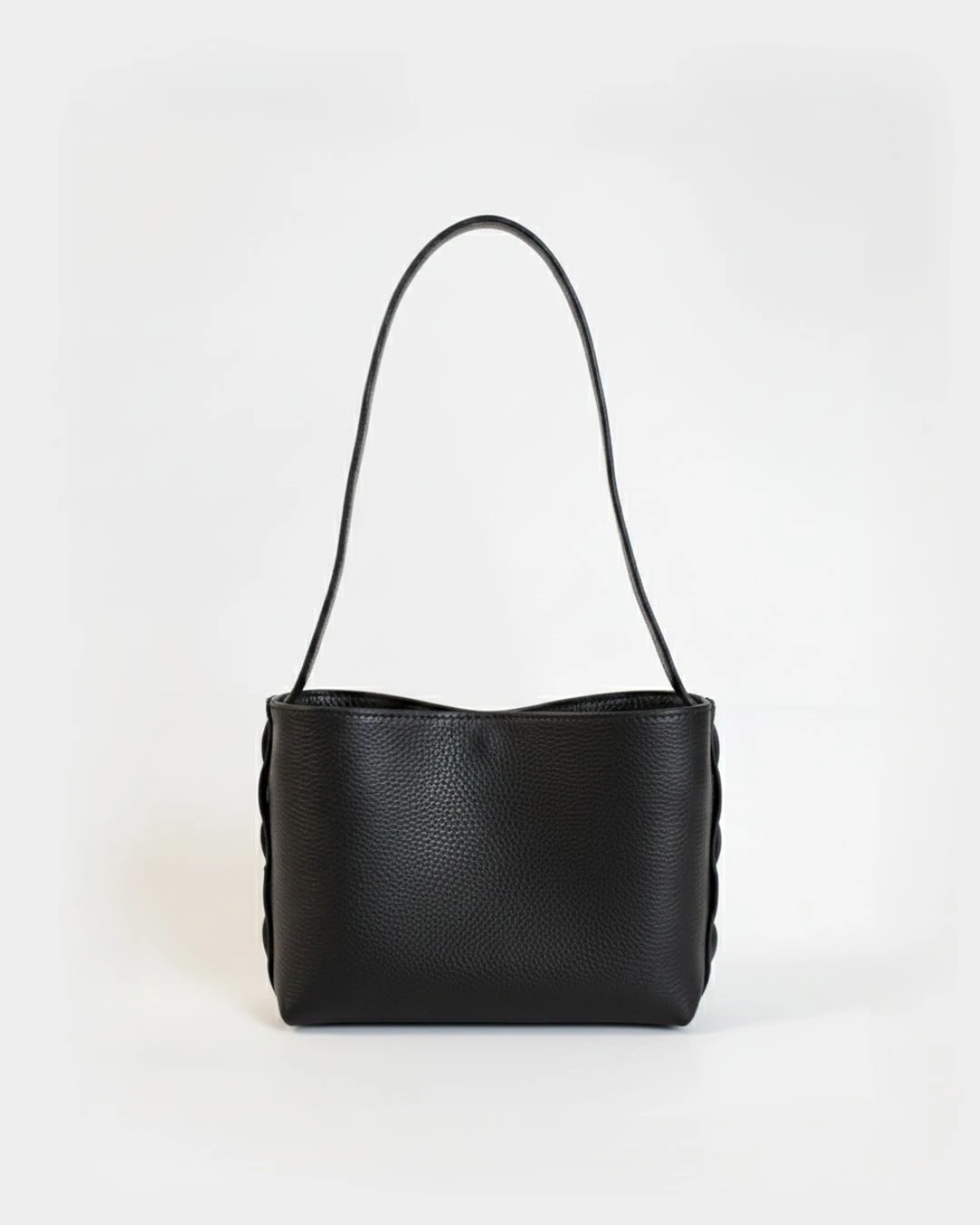 Zenia Shoulder Bag | Black Leather