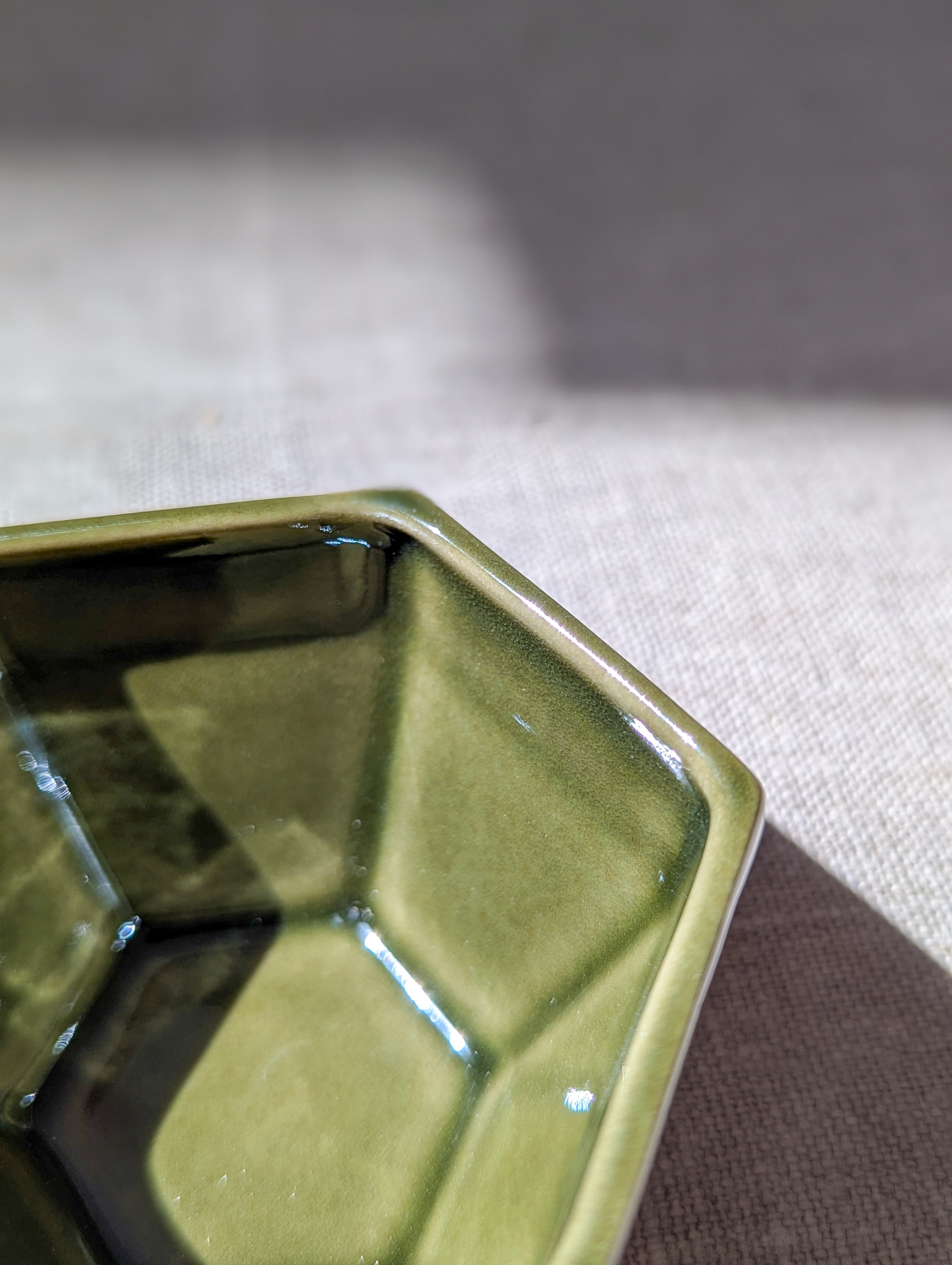 Hexagon sauce cup