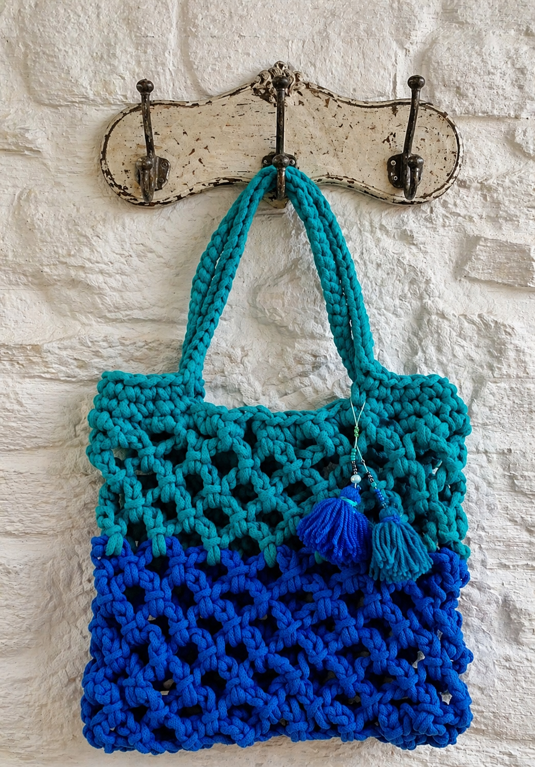 The Bicolore Tote Bag in blue/green