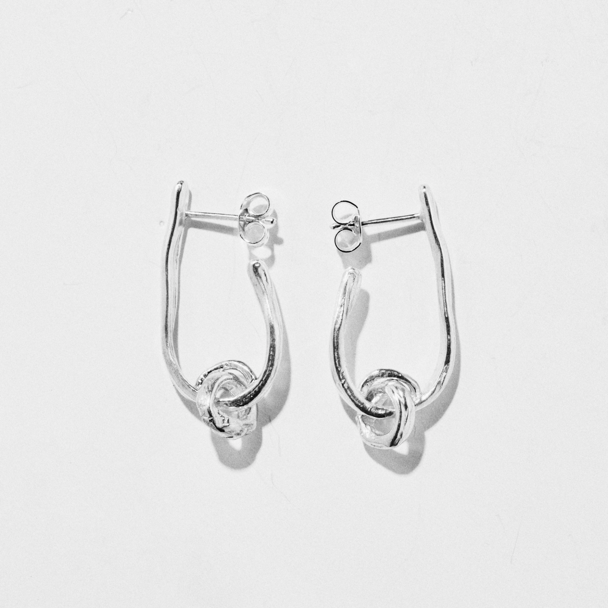 MOLTEN LOOPED OVALS