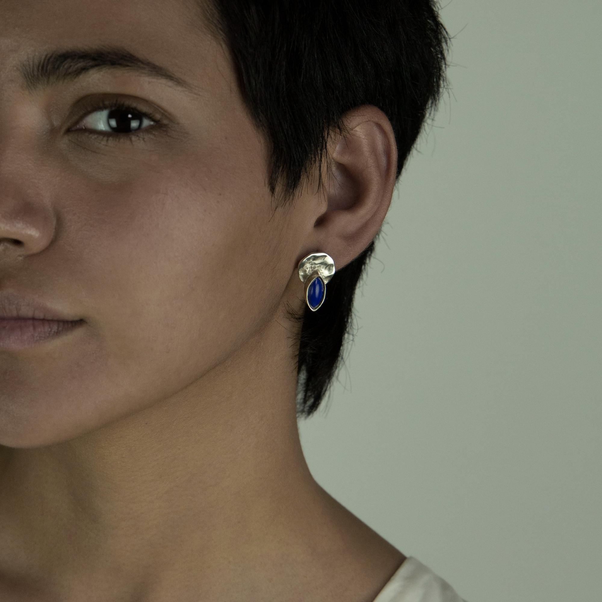 Violet earrings