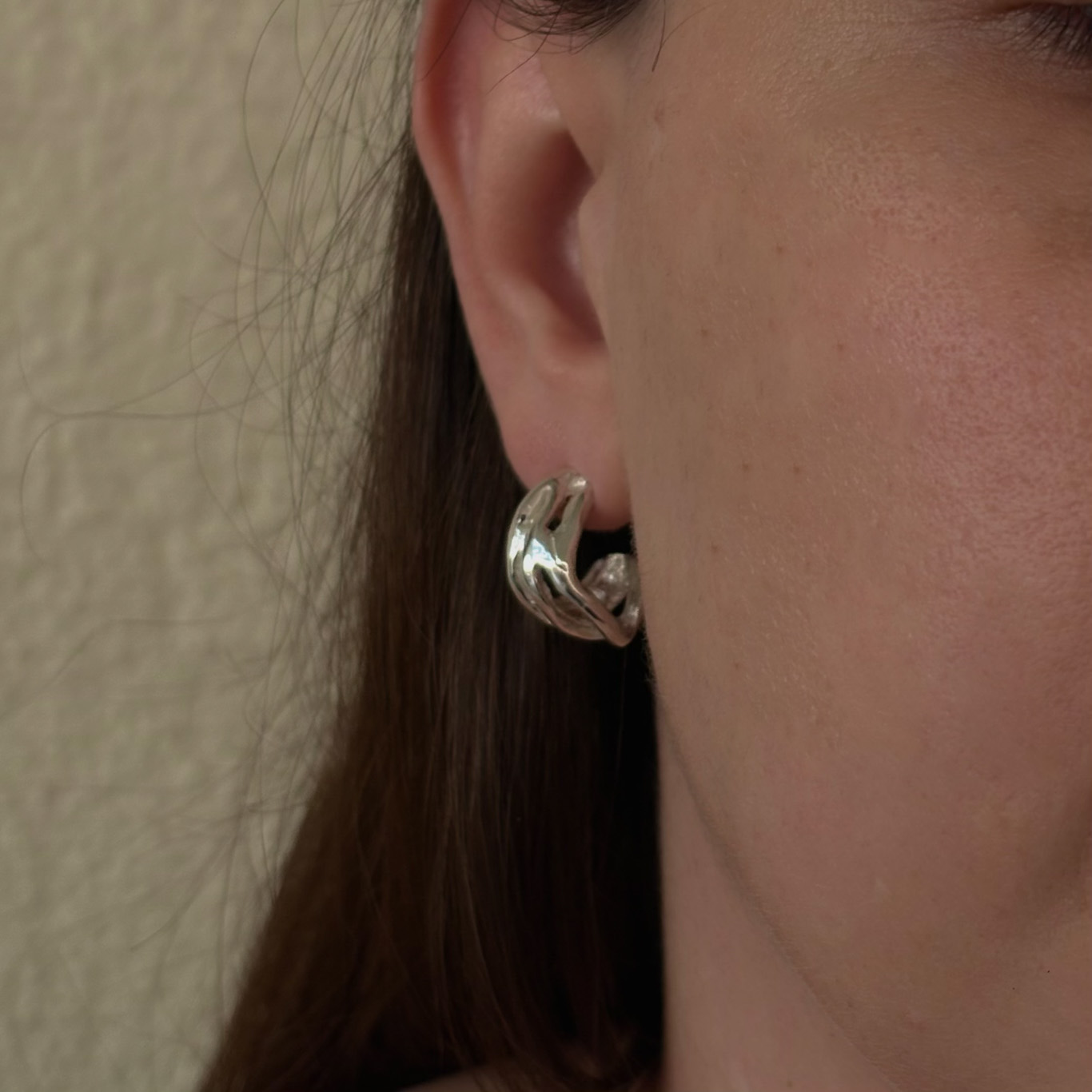 Groove Hoops earrings