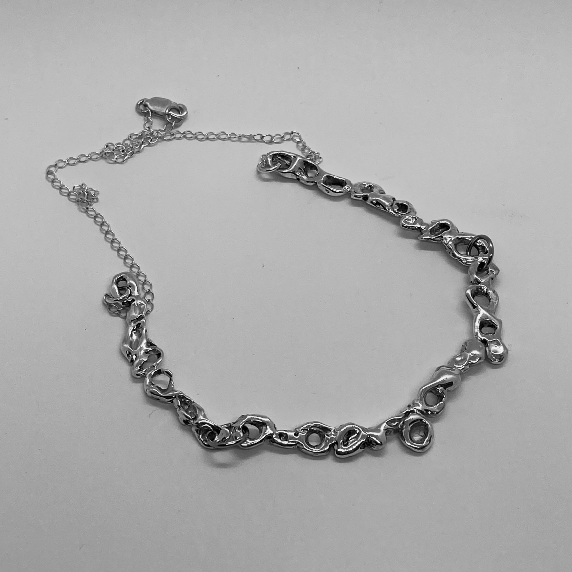 Iris necklace
