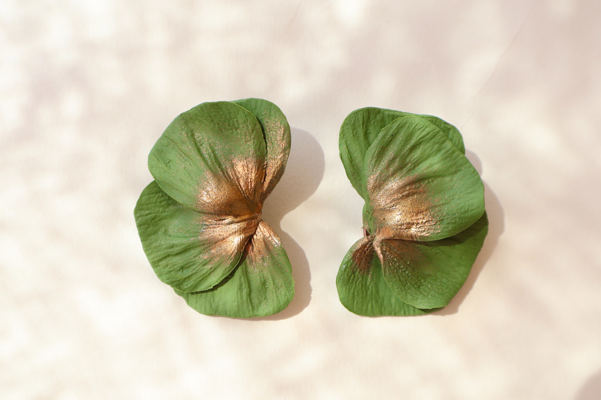 CHAKI BLOOM EARRINGS