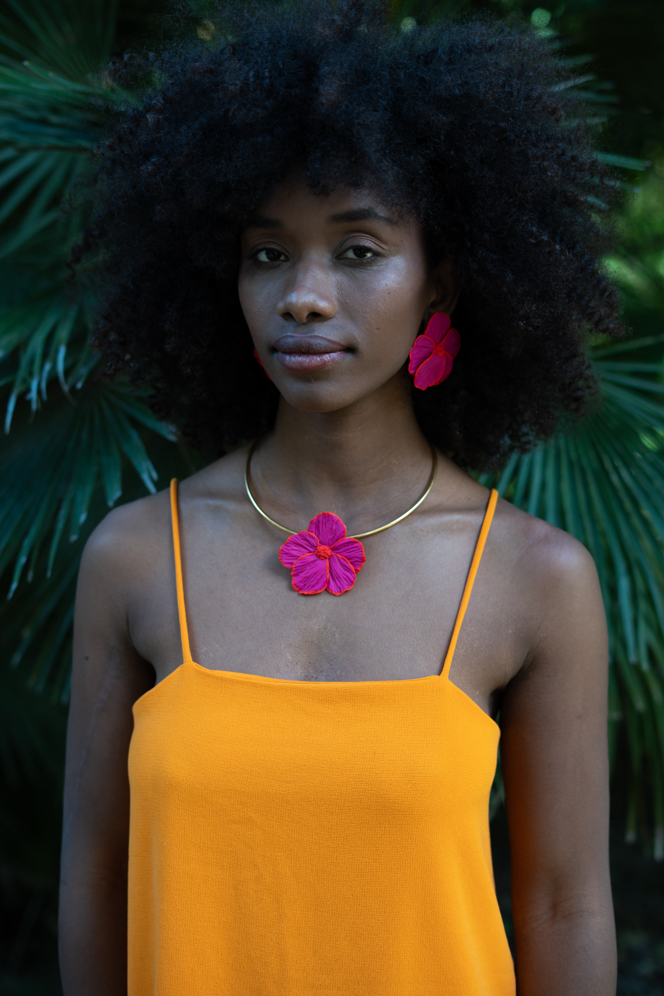 VENUS HIBISCUS EARRINGS