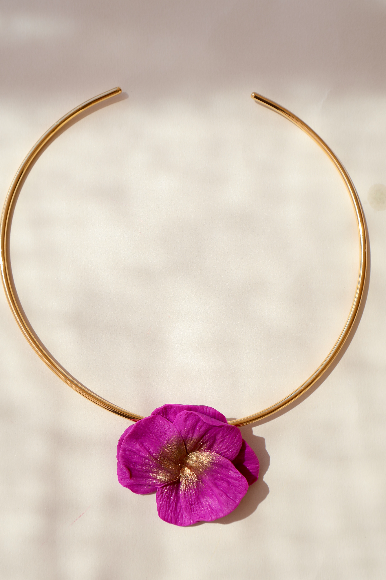 VOUKAMVILIA BLOOM NECKLACE