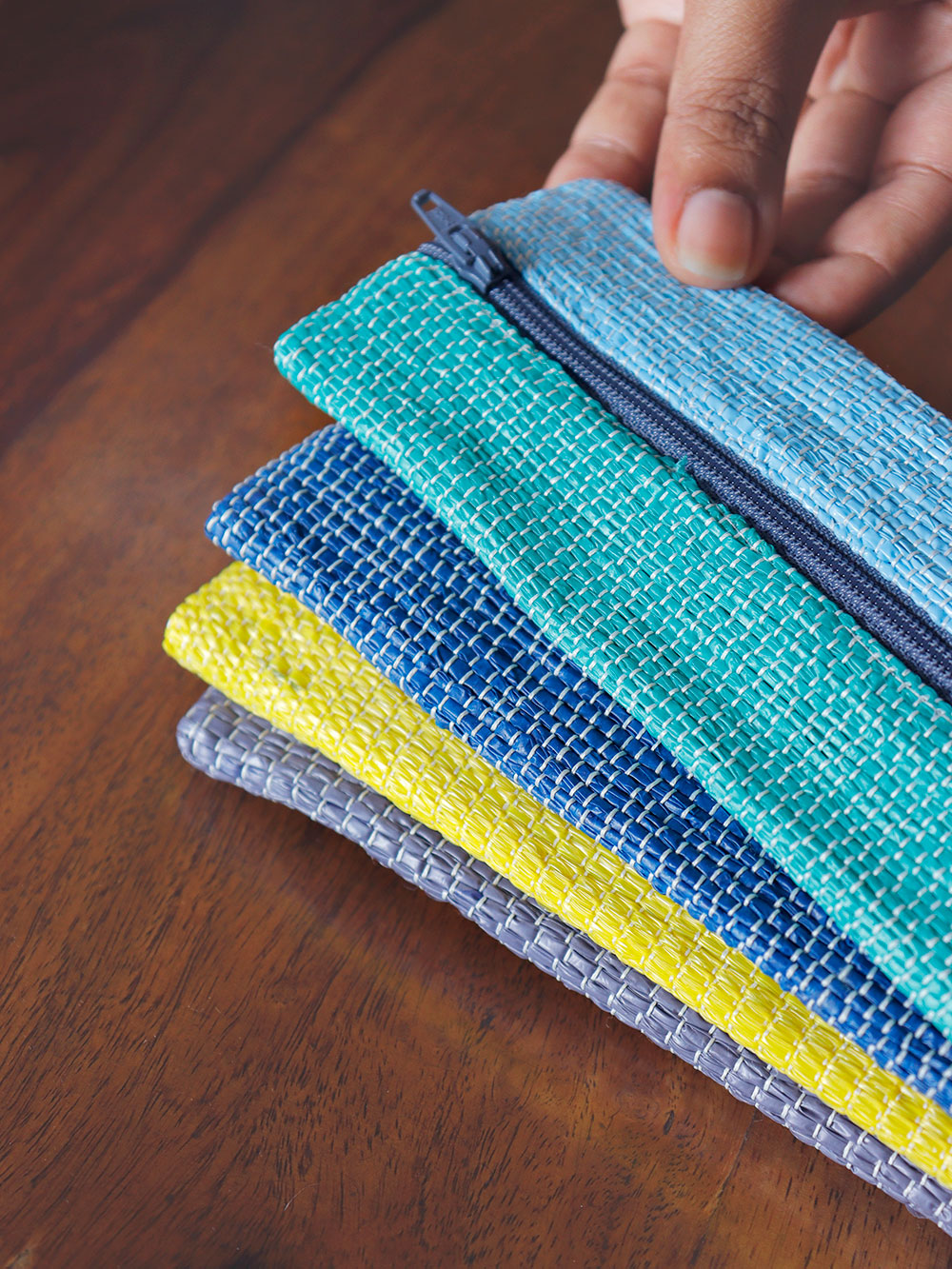 Vegan Blue & Green Slim Case in Recycled Plastic