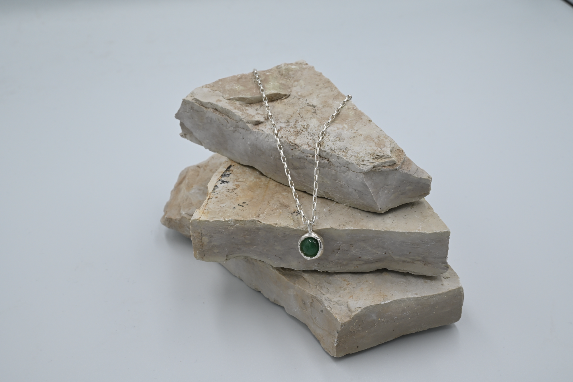 Stone neck / Necklace