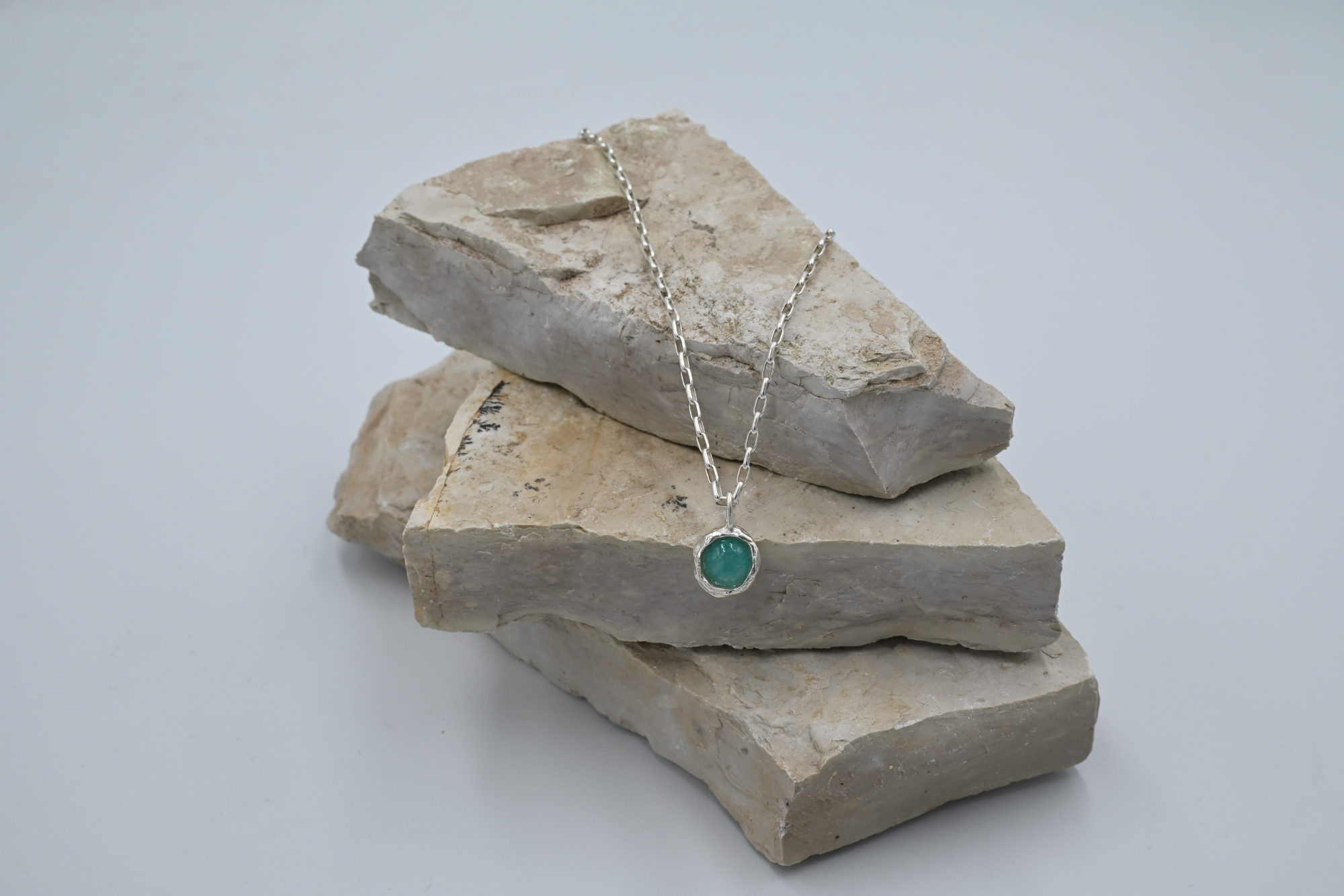Stone neck / Necklace
