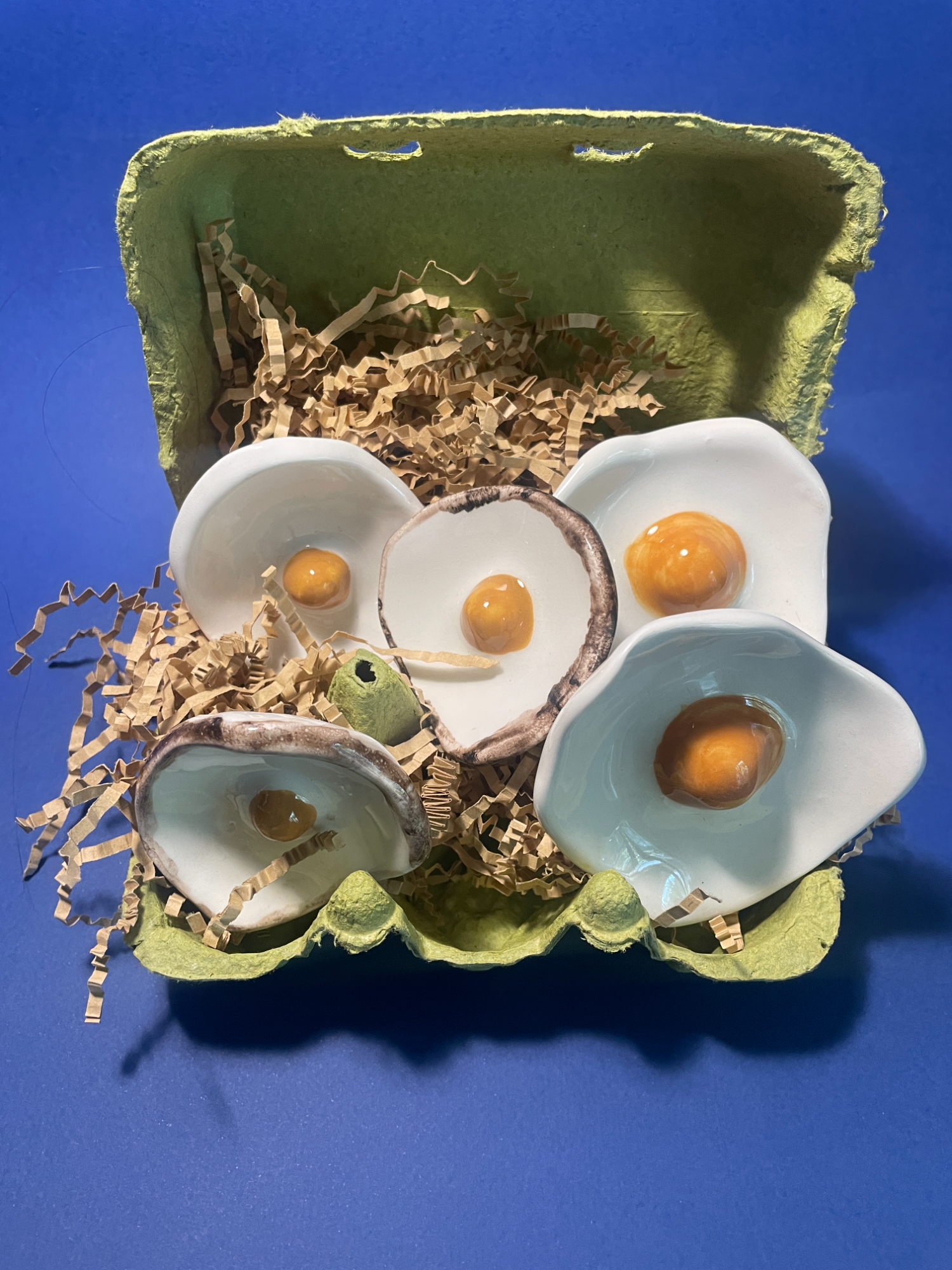 Egg magnet