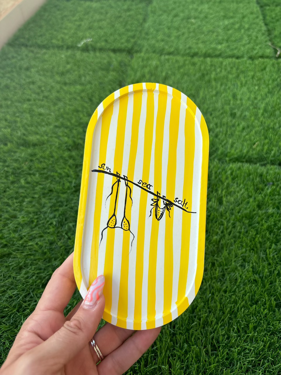 Διακοσμητικό πορσελάνινο δισκάκι Bikini