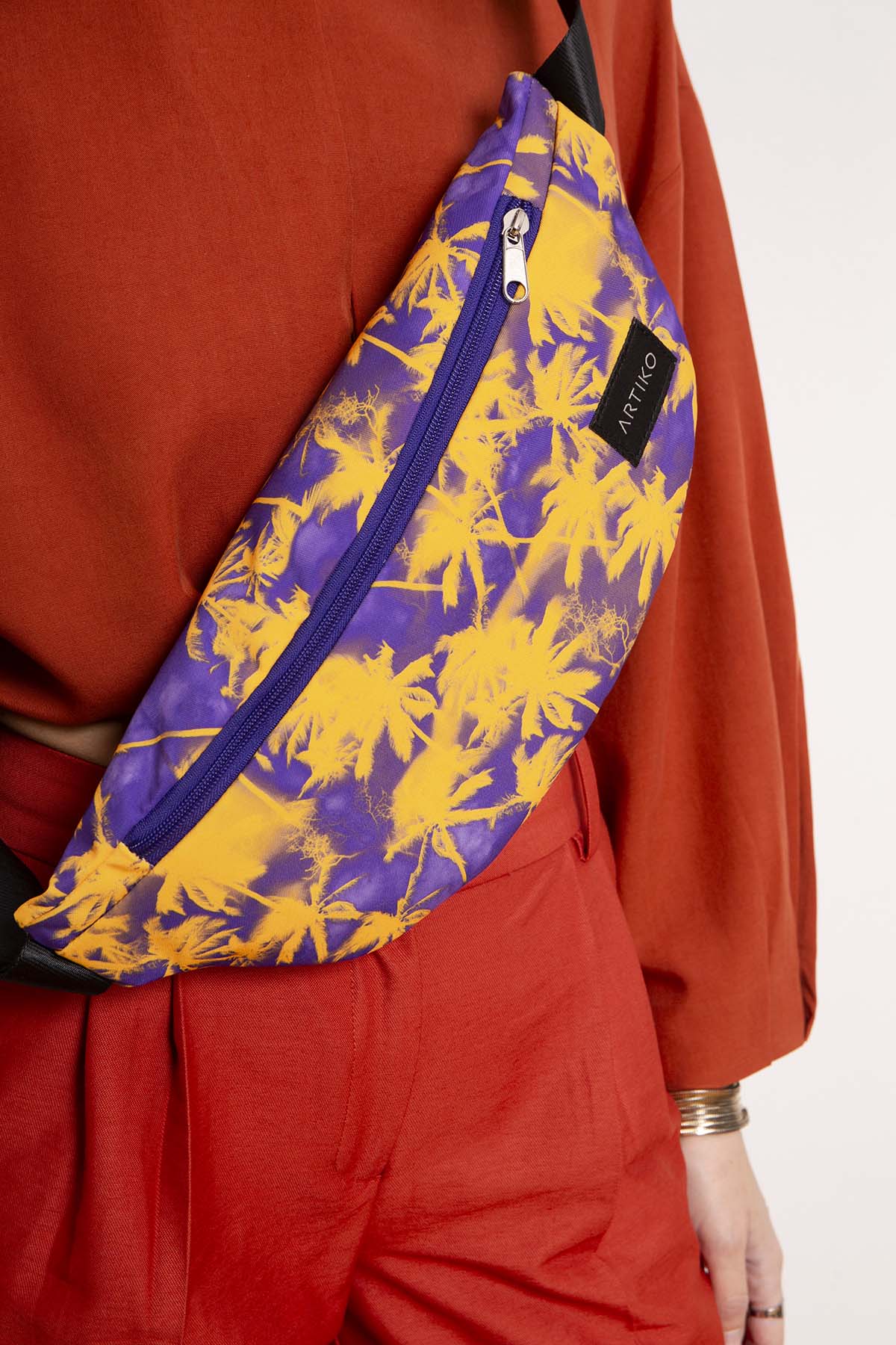 Daphne Banana Bag