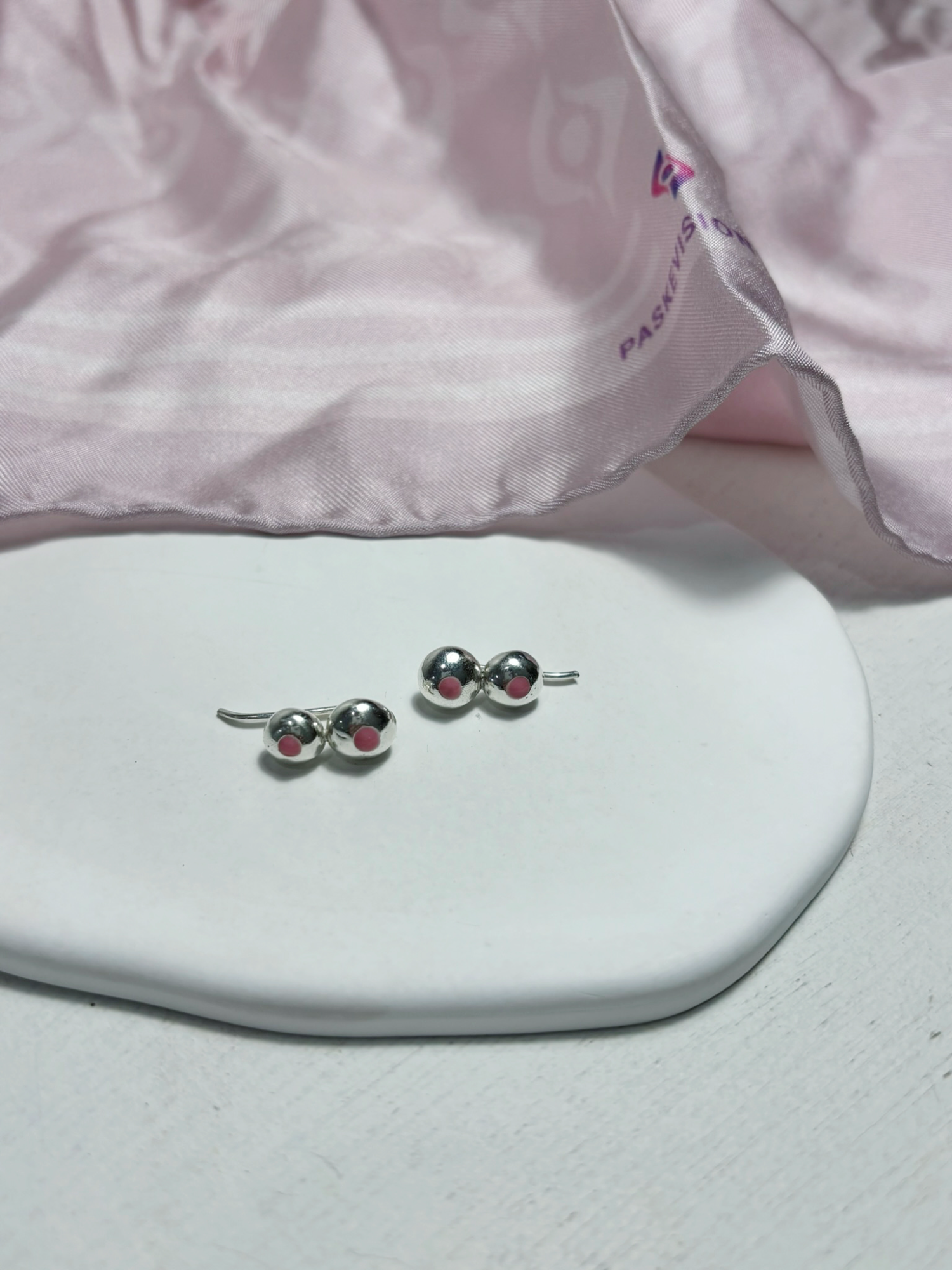 "Pink Power" wire earrings