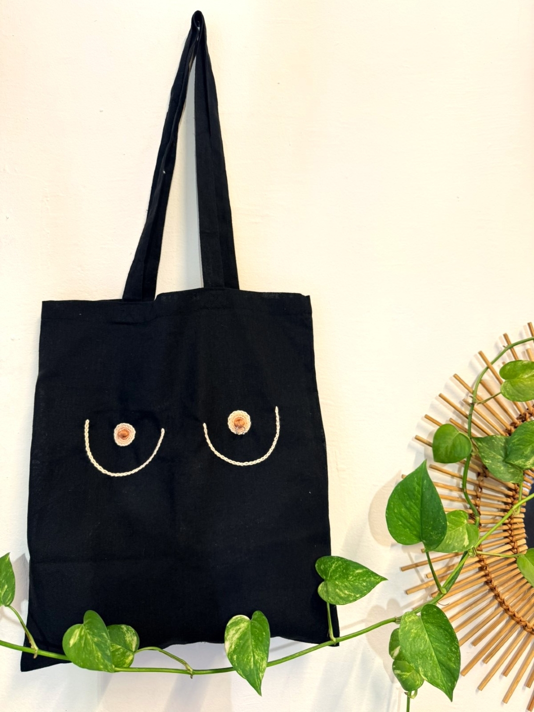 Bra Free Tote Bag Black