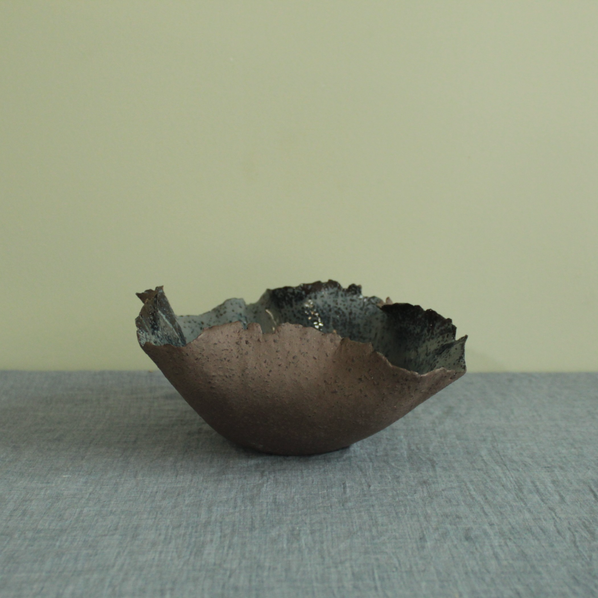 Wavy art bowl