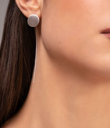 Disk threader earrings