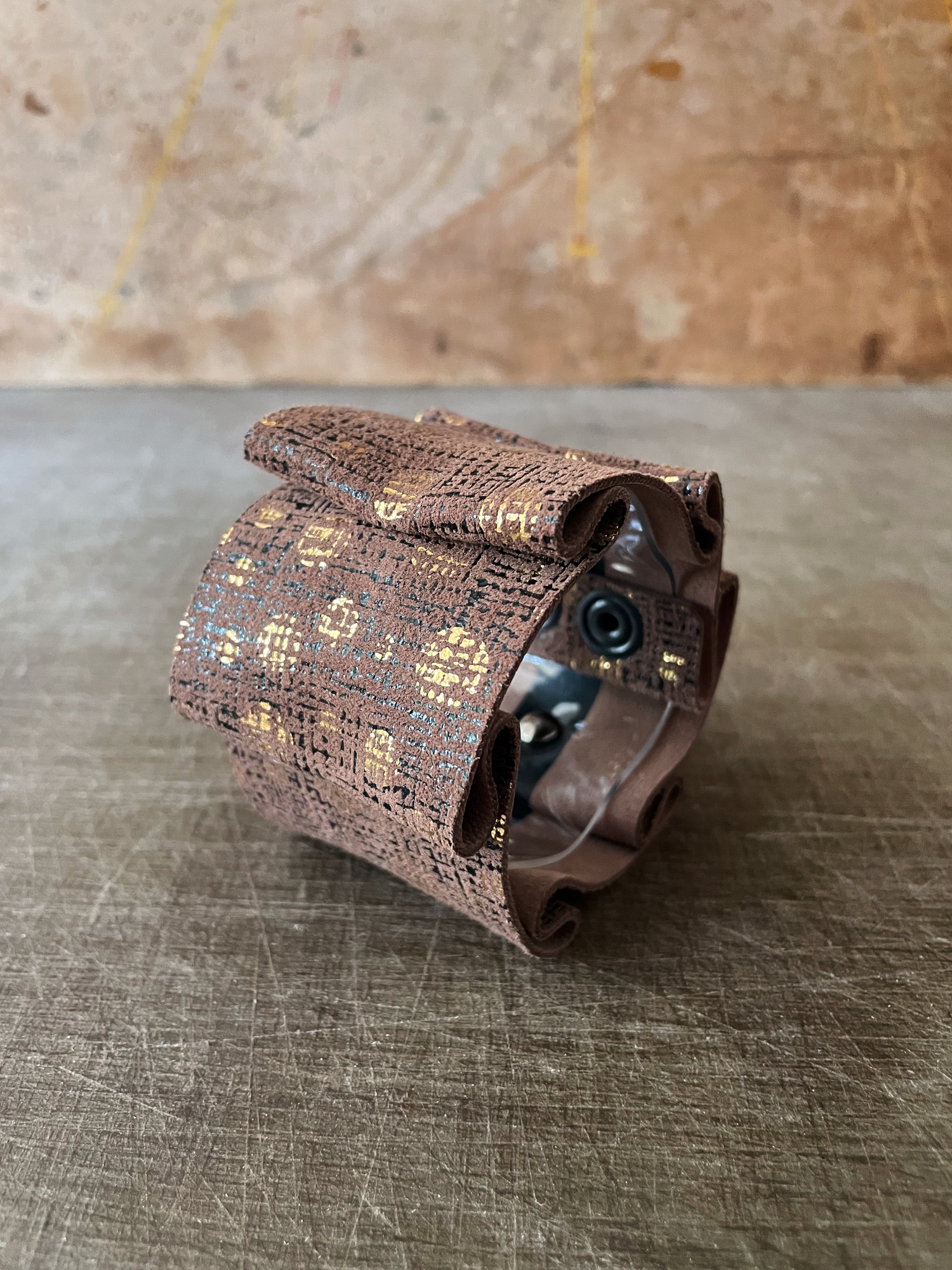 Leather Cuff - Φαρδύ Δερματινο Βραχιόλι &quot;Μαίανδρος&quot;