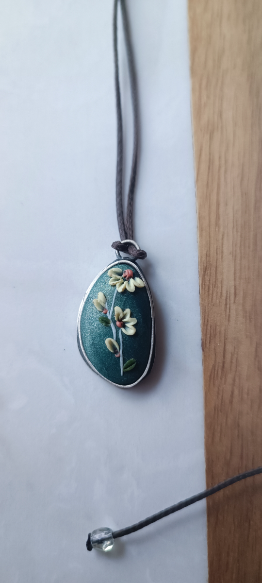 Pearl-Green Chamomiles