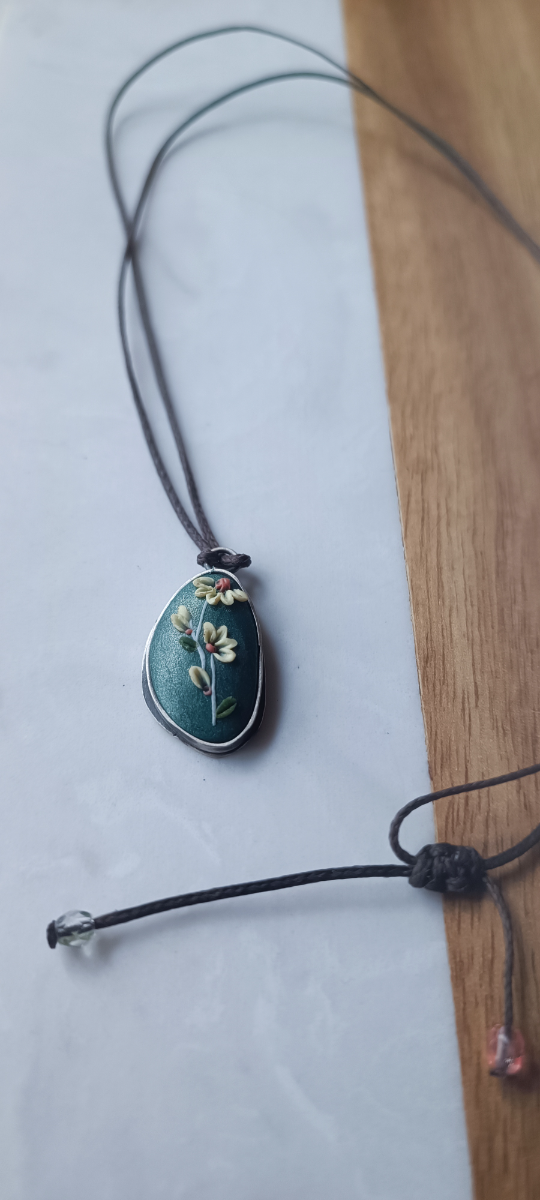 Pearl-Green Chamomiles