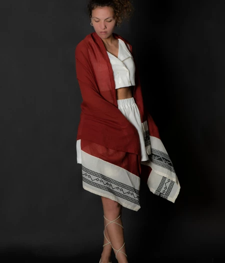 Fiery Elegance | The Shawl