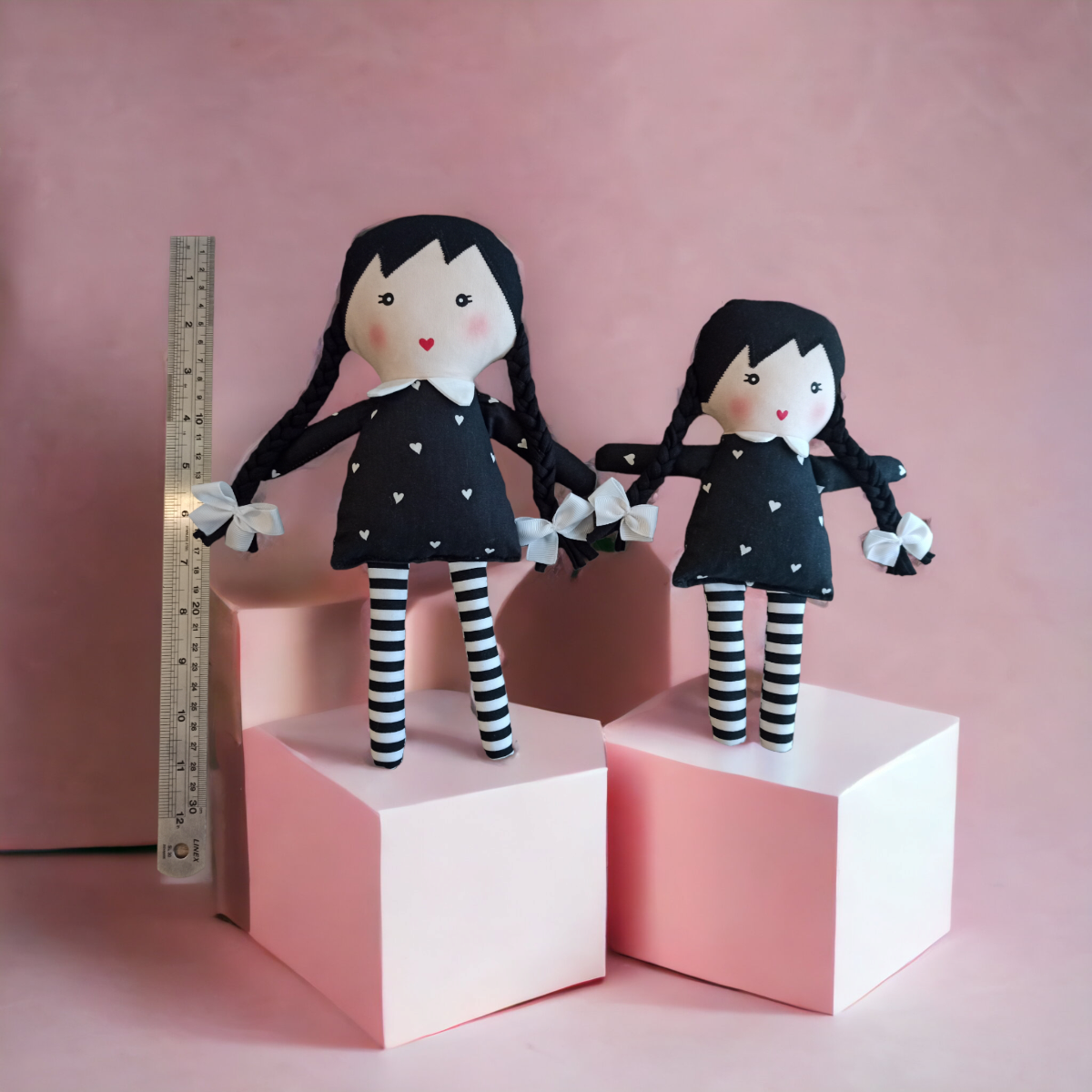 Κούκλα Wednesday σε 2 μεγέθη!