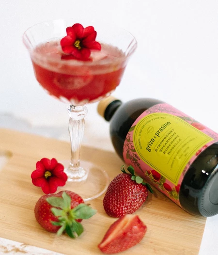 Botanical syrup strawberry