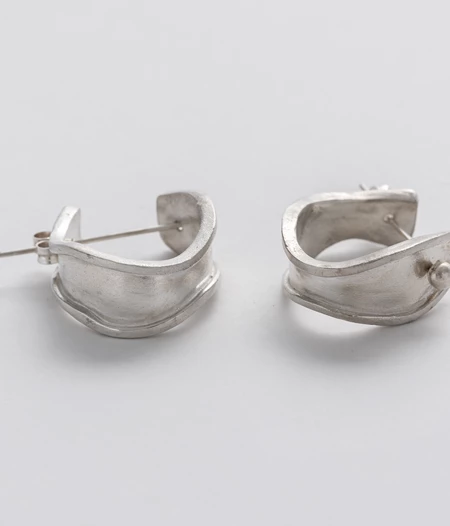 Nalu Silver Hoop Earrings