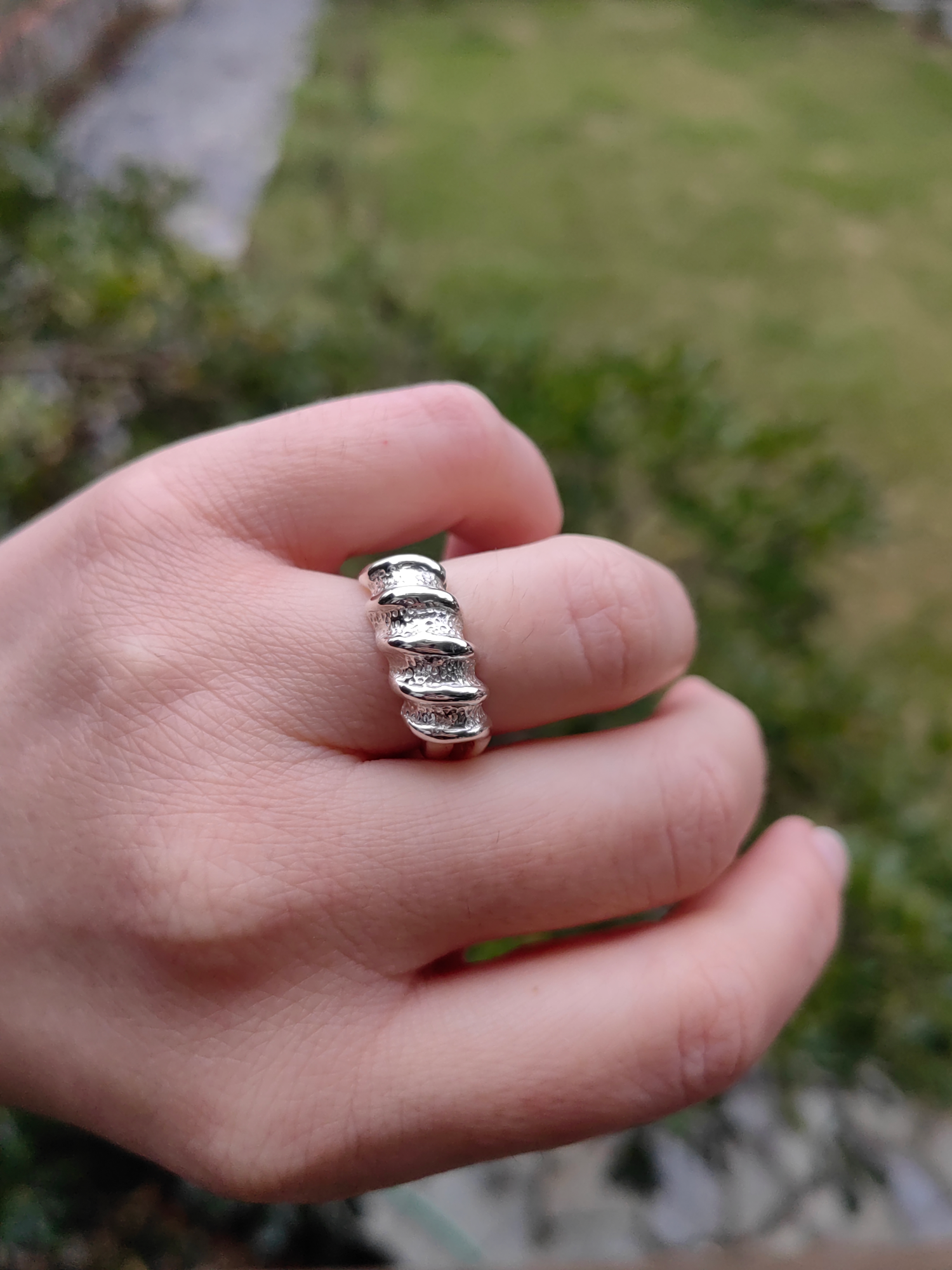 Flora ring